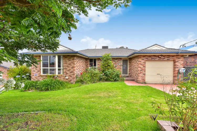111 Glengarvin Drive, Tamworth NSW 2340