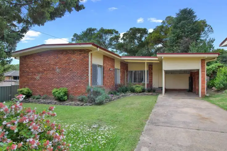 Main view of Homely house listing, 3 Roslyn Avenue, Armidale NSW 2350