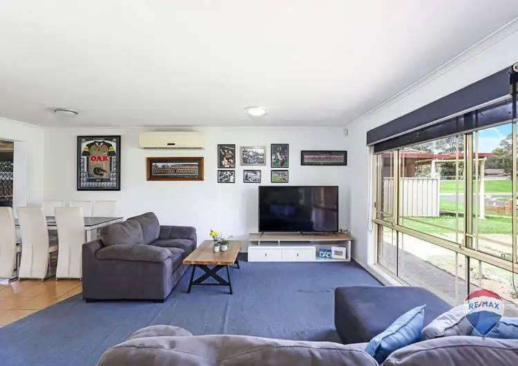 Fifth view of Homely house listing, 8 GEEWAN PLACE, Claremont Meadows NSW 2747