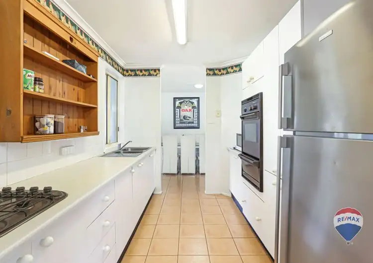 Sixth view of Homely house listing, 8 GEEWAN PLACE, Claremont Meadows NSW 2747