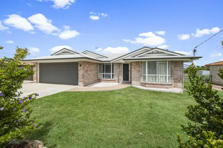 12 Sinclair Street, Wyreema QLD 4352