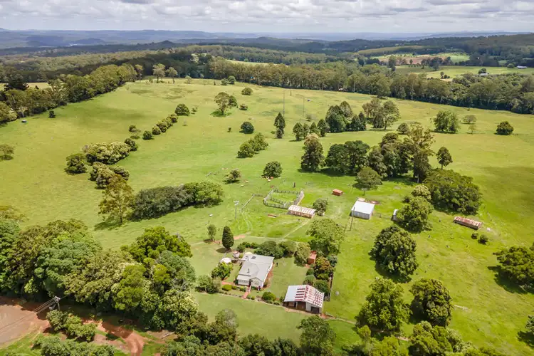 581 Ravensbourne Dip Road, Ravensbourne QLD 4352