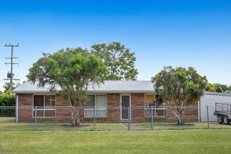1 Diane Court, North Booval QLD 4304