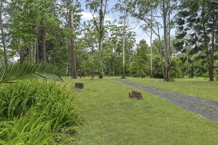 9925 New England Highway, Cabarlah QLD 4352