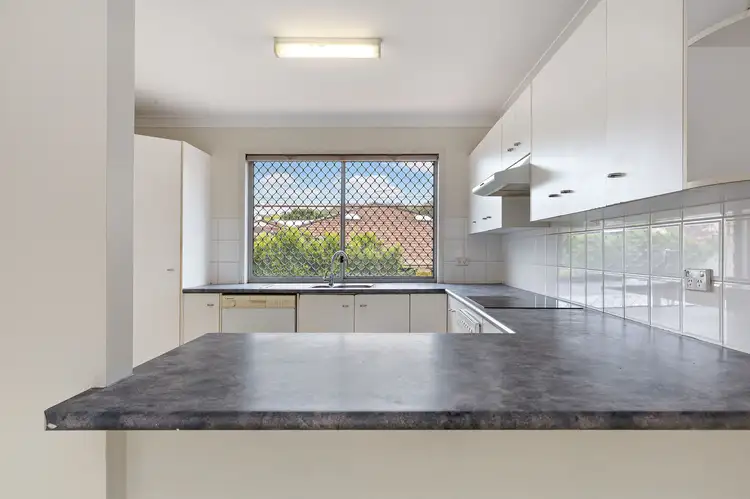 Sixth view of Homely townhouse listing, 25/10 Lawrence Close, Robertson QLD 4109