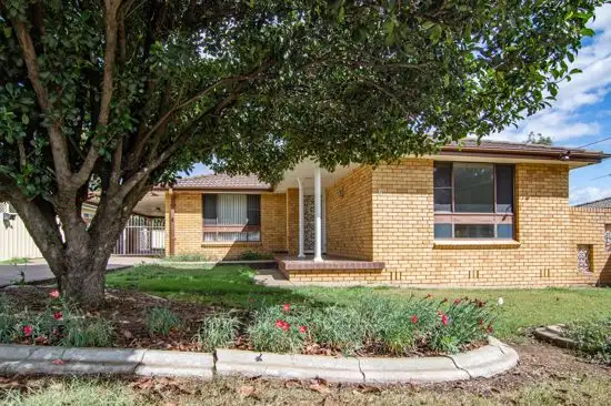 6 Fisher Road, Tamworth NSW 2340