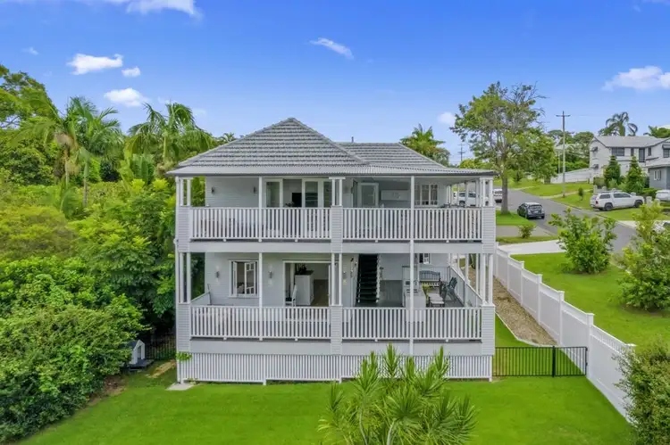 2 Hoskins Street, Sandgate QLD 4017