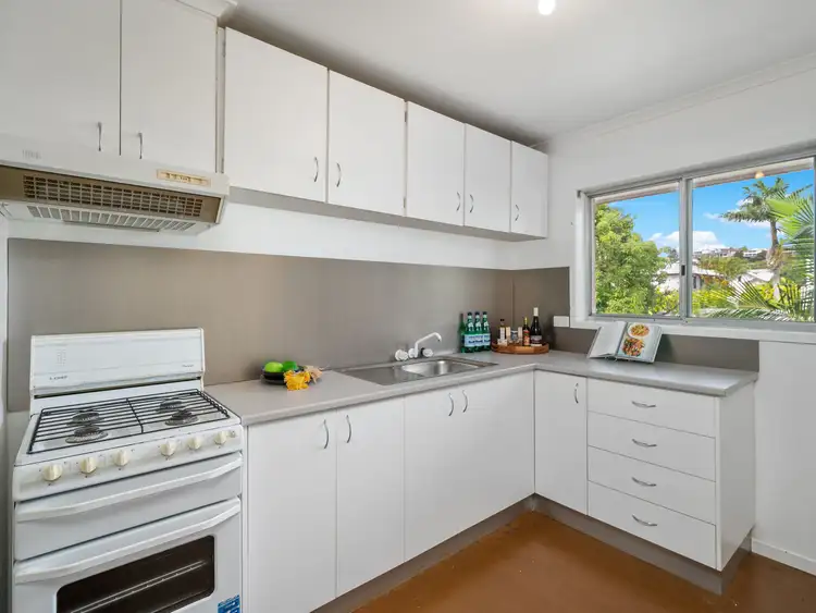 Sixth view of Homely unit listing, 5/39 Barton Road, Hawthorne QLD 4171