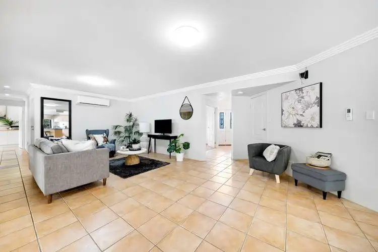 Seventh view of Homely house listing, 2 Crystal Court, Parkinson QLD 4115