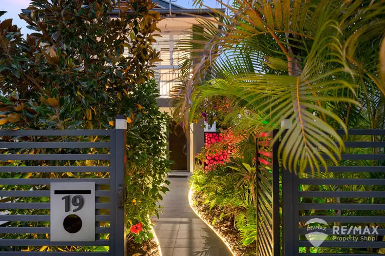 19 Sutton Avenue, Sandgate QLD 4017