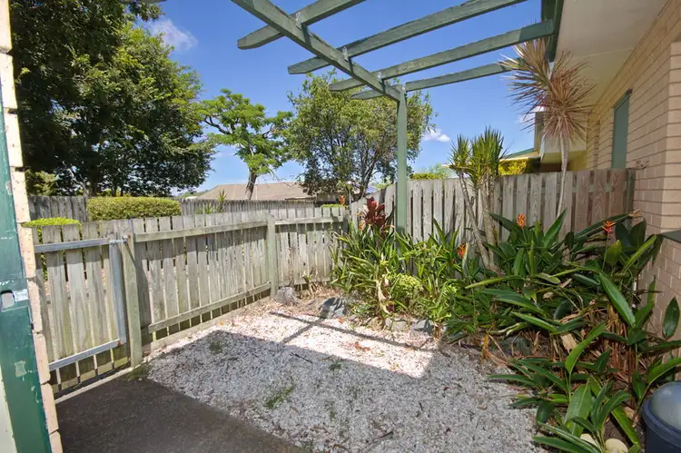 Third view of Homely unit listing, 5/2018 Wynnum Road, Wynnum West QLD 4178