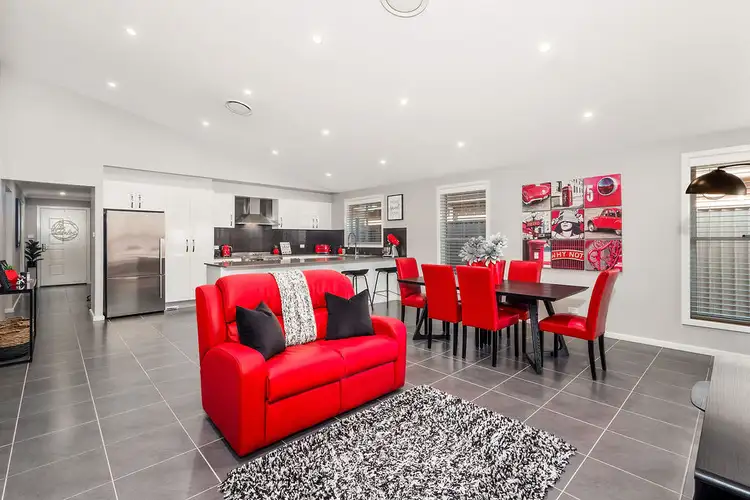 Second view of Homely house listing, 7 Katandra Place, Jordan Springs NSW 2747