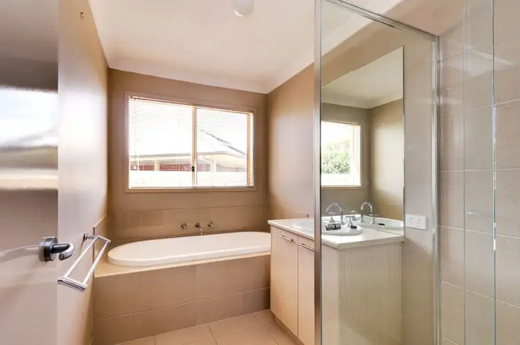 Fifth view of Homely house listing, 4 Chamberlain Crt, Deniliquin NSW 2710