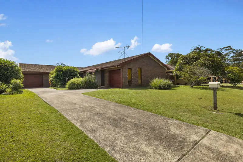 Main view of Homely villa listing, 2/8 Kim Close, Woolgoolga NSW 2456