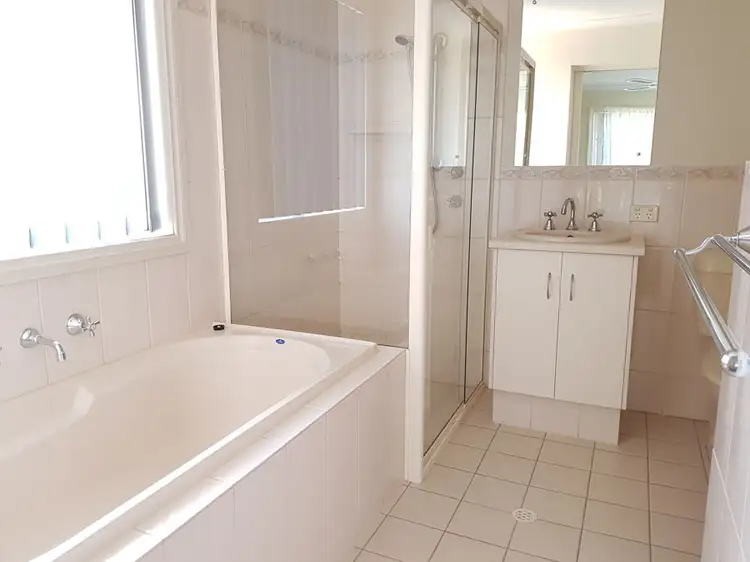 Sixth view of Homely house listing, 8 Lyric Close, Murray Bridge SA 5253