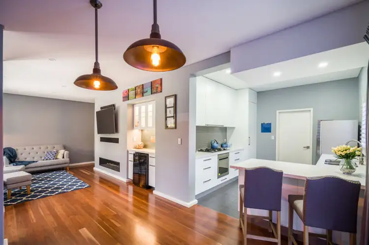 1/70 Strickland Street