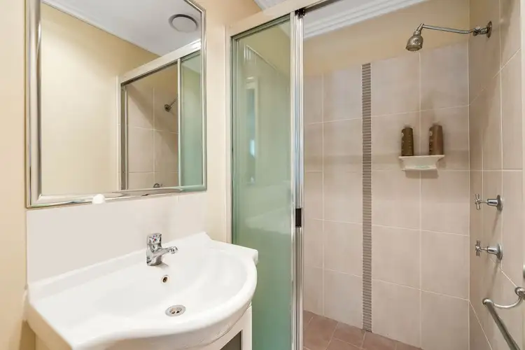 Sixth view of Homely unit listing, 3/7B Eiser Street, Harristown QLD 4350