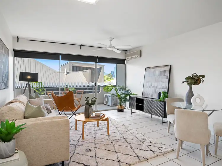 Main view of Homely unit listing, 2/5 Burt Street, Auchenflower QLD 4066