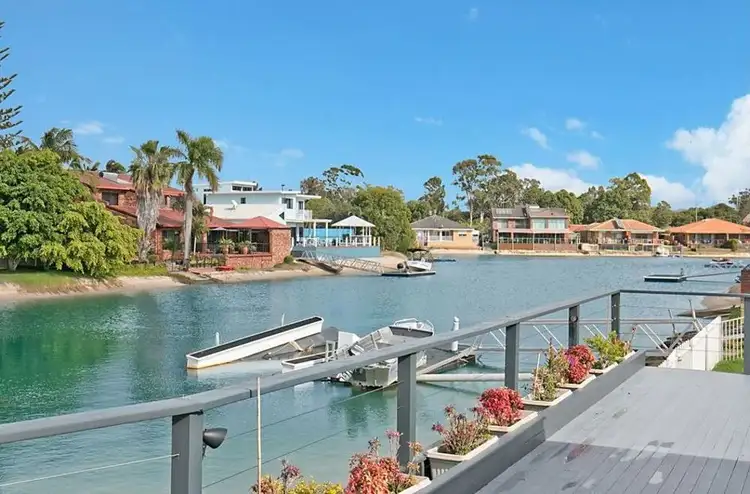 6 Sandpiper Avenue, Tweed Heads NSW 2485