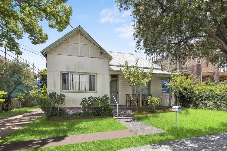 15 Chiltern Road, Guildford NSW 2161