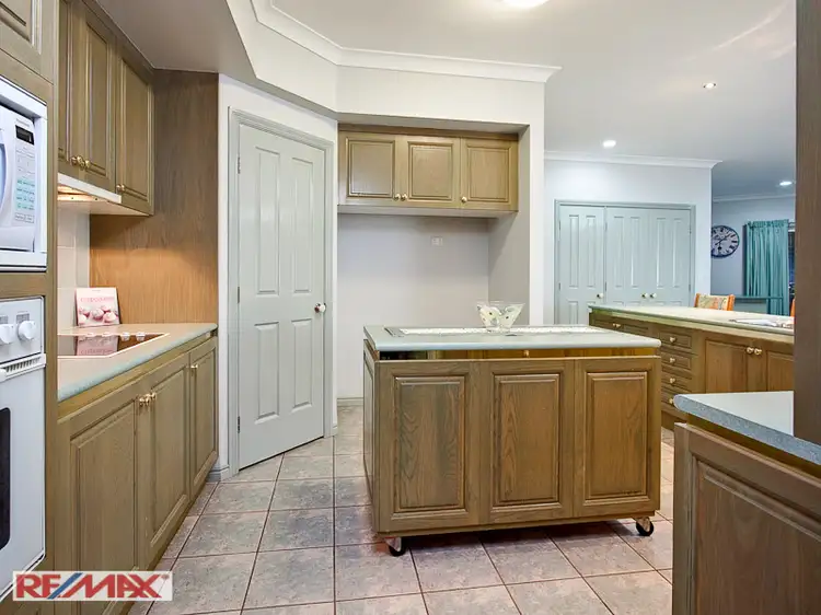 Fourth view of Homely house listing, 2 Dorchester Court, Murrumba Downs QLD 4503