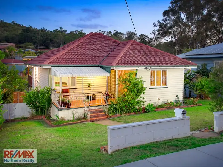 8 Canopus Street, Coorparoo QLD 4151