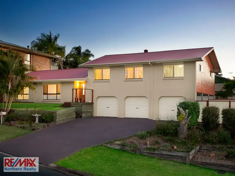 2 Edwards Drive, Albany Creek QLD 4035