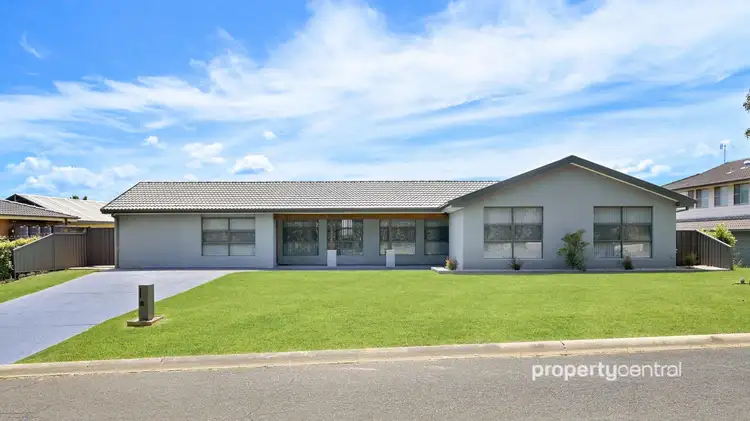77 Soling Crescent, Cranebrook NSW 2749