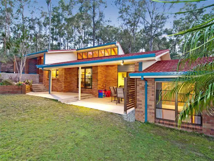 3 IRELAND CRT, Cashmere QLD 4500