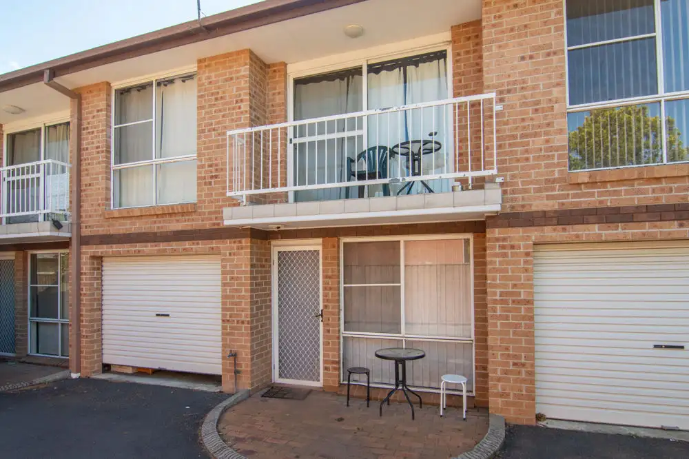 Main view of Homely house listing, 2/25 Degance Street, South Tamworth NSW 2340