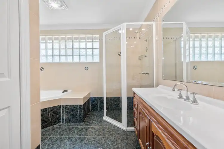 Sixth view of Homely house listing, 18 Snailham Crescent, South Windsor NSW 2756