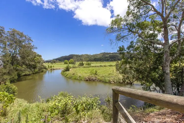 285 Petrie Creek Road, Rosemount QLD 4560