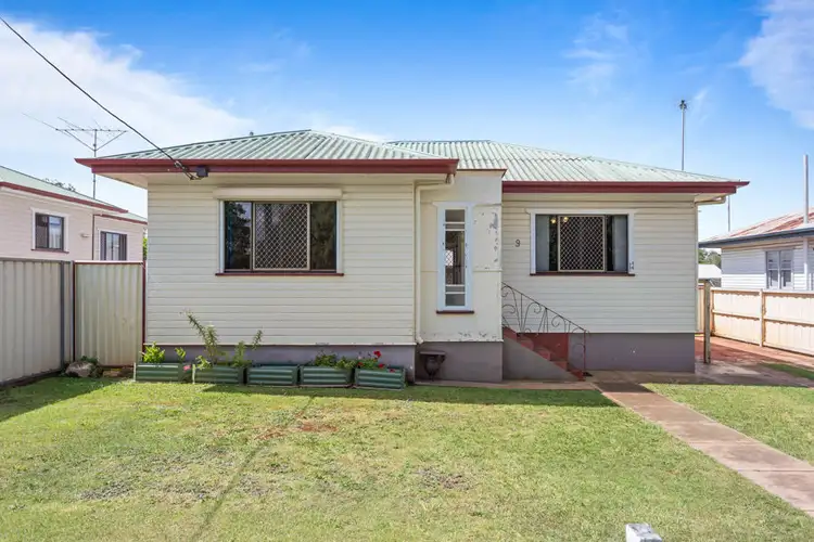 9 Derwak Street, Harristown QLD 4350