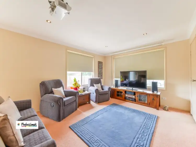 Second view of Homely house listing, 4 Giles Place, Tamworth NSW 2340