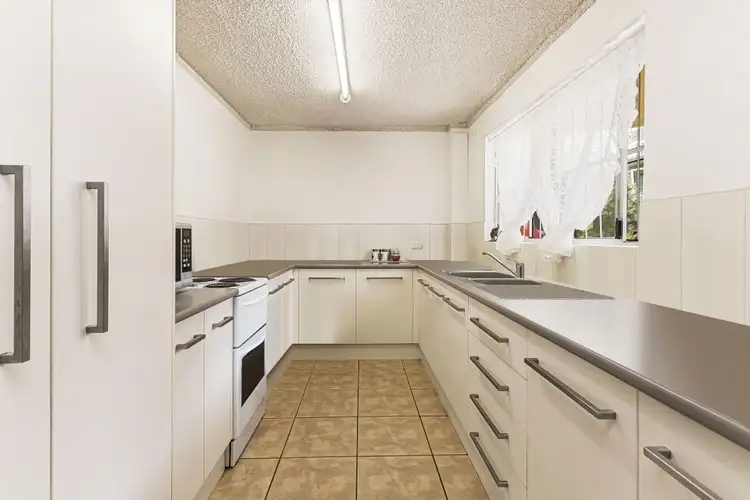 Fourth view of Homely unit listing, 3/6 Haig Street, Kirra QLD 4225