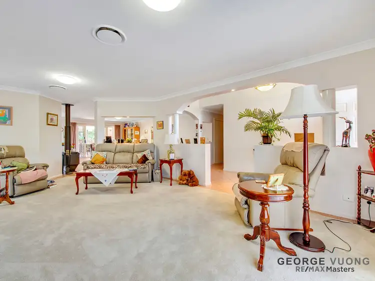 14 Stanford Pl, Forest Lake QLD 4078