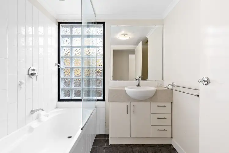 Fifth view of Homely unit listing, 3/120 Central Avenue, Indooroopilly QLD 4068