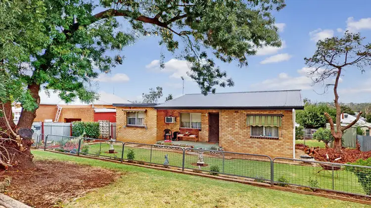 30 Marquis Street, Junee NSW 2663