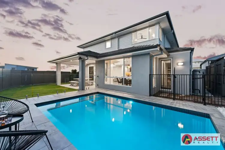 1 William Bay Court, South Ripley QLD 4306