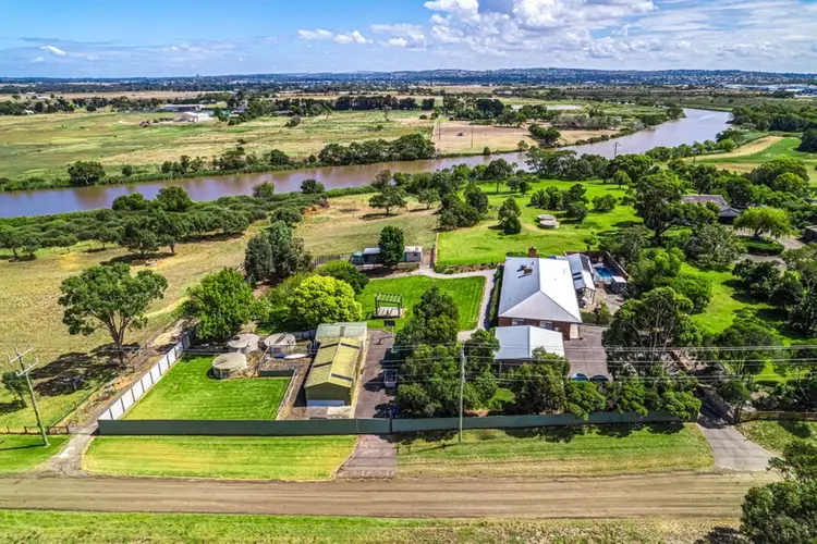 Fifth view of Homely rural property listing, 450 Wilsons Road, St Albans Park VIC 3219