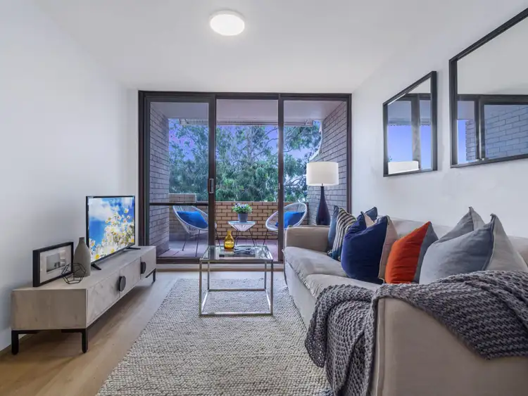 Second view of Homely apartment listing, 4/105 Victoria St, Potts Point NSW 2011