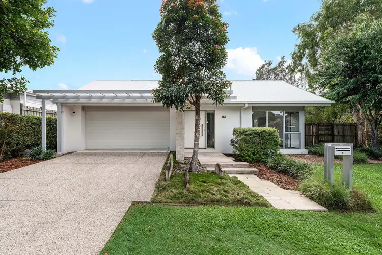 63 Torrens Crescent, Wakerley QLD 4154