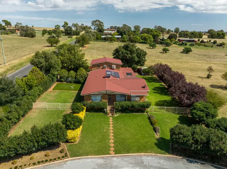 102 Park Lane, Junee NSW 2663