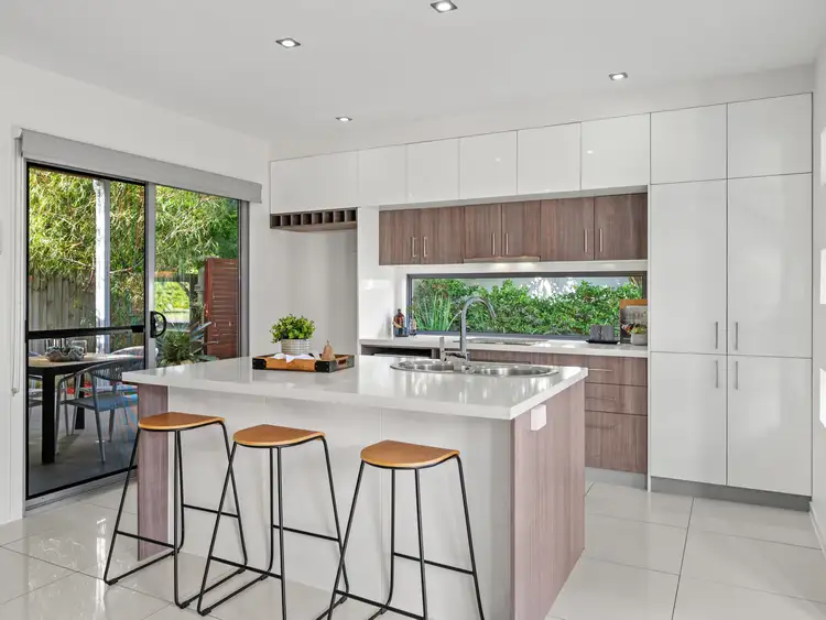 Fifth view of Homely townhouse listing, 1/98 Grenfell St, Mount Gravatt East QLD 4122
