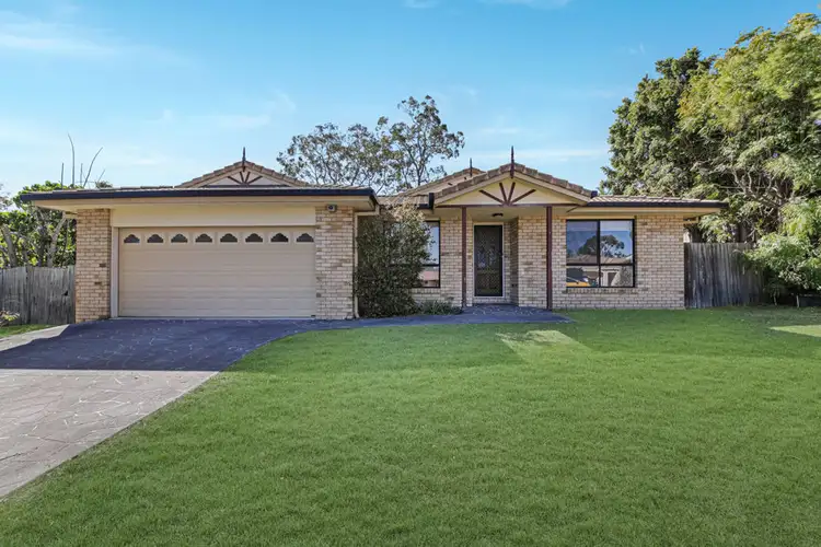 11 Samford Place, Forest Lake QLD 4078