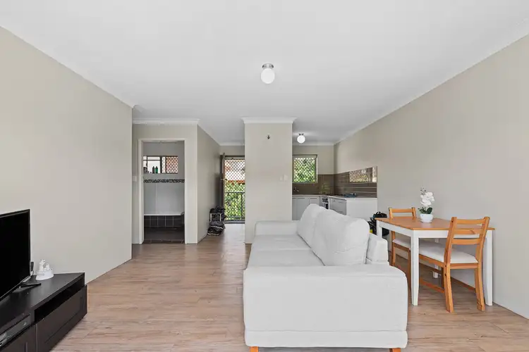 Main view of Homely unit listing, 6/126 Pembroke Road, Coorparoo QLD 4151