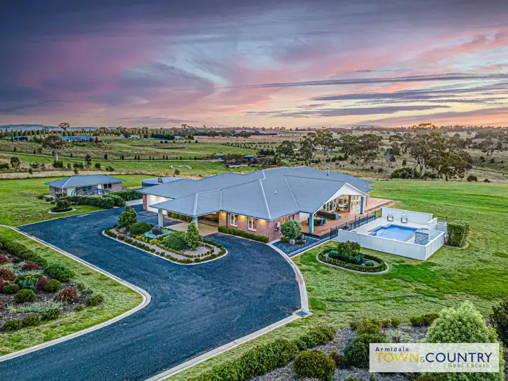 92 Kellys Plains Road, Armidale NSW 2350