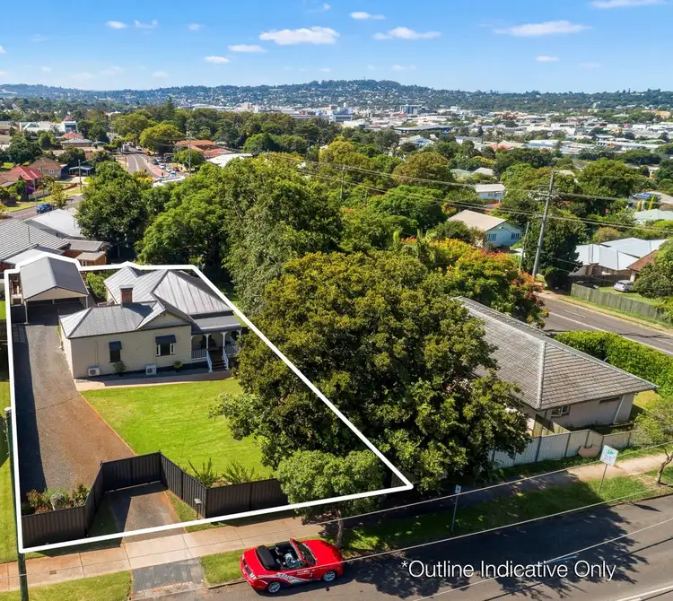 285 South Street, Harristown QLD 4350
