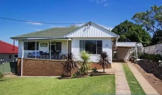 128 Fitzroy Street, Tamworth NSW 2340