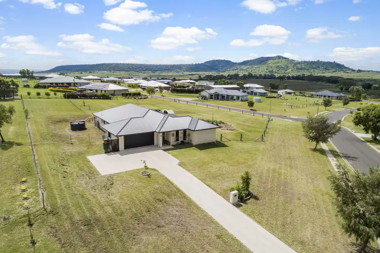 25 Sunshine Way, Kingsthorpe QLD 4400